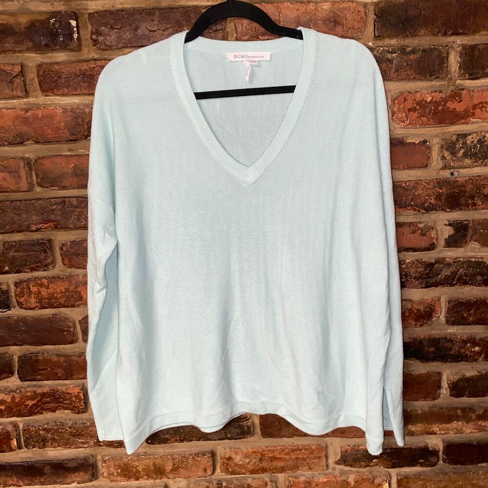 BCBGeneration Aqua Blue V-Neck Soft Knit Pullover Sweater Women's Size XS/Small